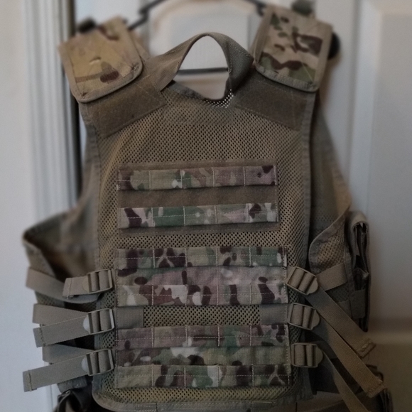 Tactical vest - Picture 2 of 2